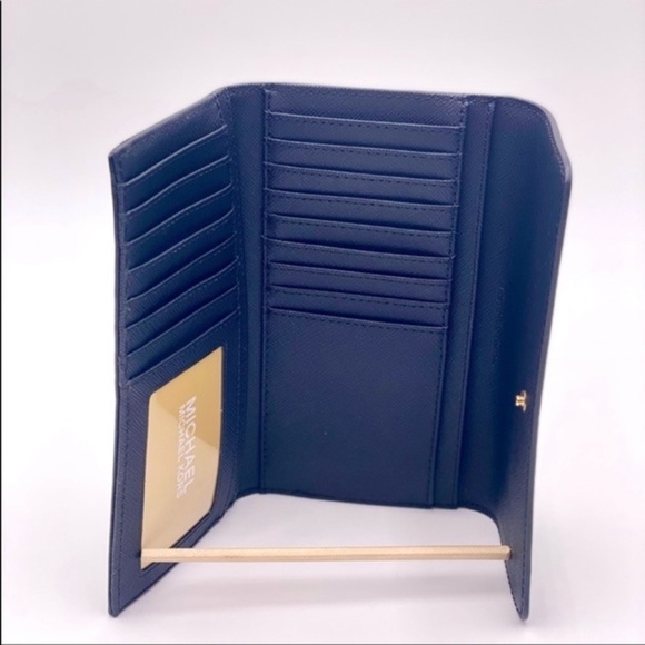 Michael Kors Trifold Wallet Black - Picture 4 of 7